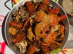 -肥肥虾庄·金牌油焖大虾(汉街SKP店)