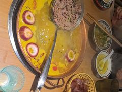 -洱火云南酸菜牛肉火锅(石景山当代商城店)