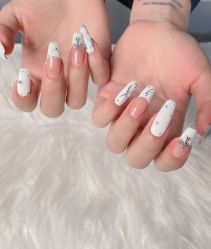 -Hello Beauty美甲美睫皮肤管理中心