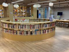 -漕河泾街道图书馆(漕河泾社区文化活动中心店)