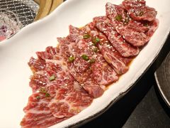 -山川小町·极番烧肉(新地假日广场店)
