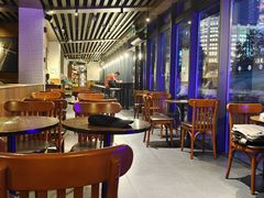 -星巴克(西藏路店)