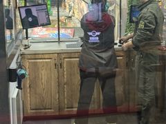 -都市枪神实弹射击俱乐部