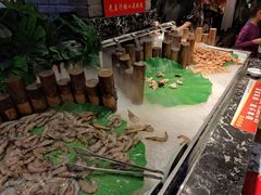 -釜御山海鲜烤肉火锅自助(新城市中心店)