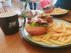 牛肉汉堡-3W咖啡(北大店)