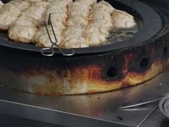 -黄阿姨锅贴大王(万航渡路店)