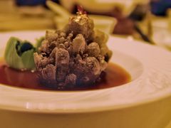 鲍汁鹅肝酿脆皮辽参-嘉麟楼