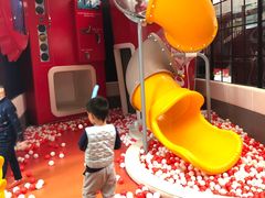 -东方明珠·可口可乐欢乐餐厅