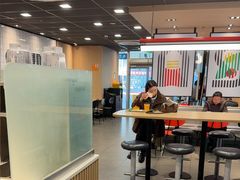 -麦当劳(轻轨曹杨路店)