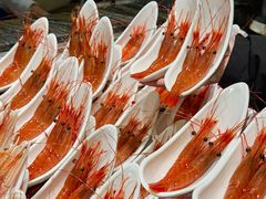 -雍容荟活帝王蟹活龙虾自助(苏宁旗舰店)