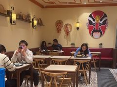 -大食代美食广场(上海中心店)