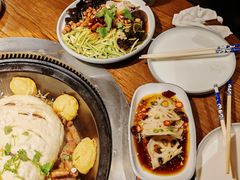-万里闯关东铁锅炖菜馆(高新旗舰店)