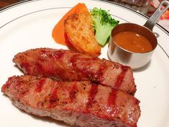 -食间牛排(重庆路万达店)