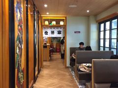 卡座-仓桥家·焗寿司·锅物(光谷步行街店)