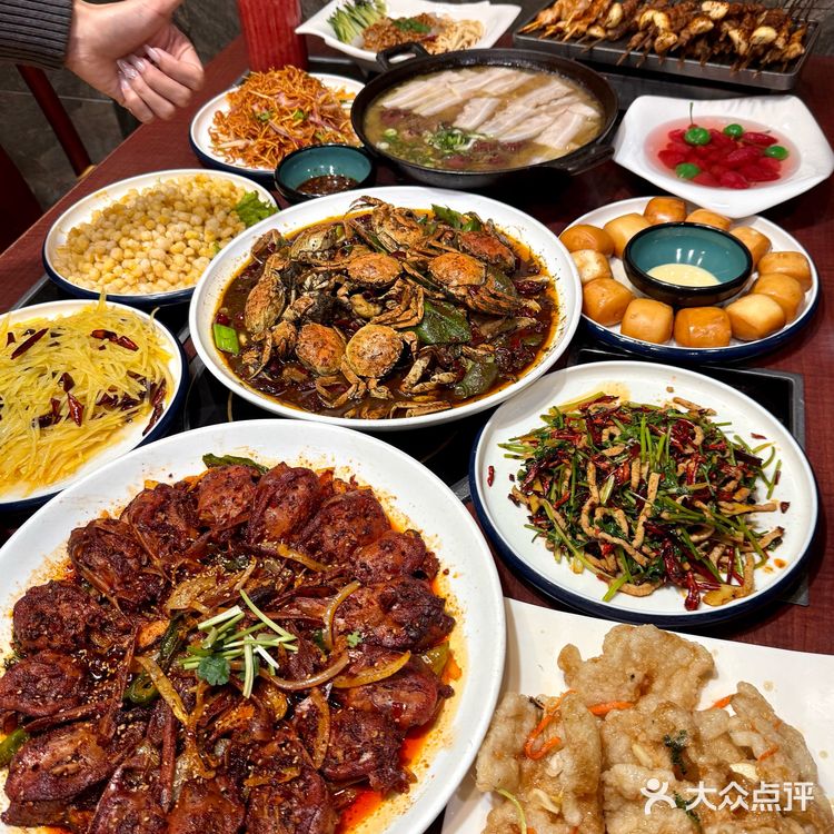 威海本地人才知道的店！！！ju香东北菜。。。 