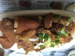 小份猪手加牛腩筋-永华面家