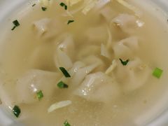 刀鱼馄饨-老半斋(福州路店)