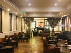 大堂-星巴克臻选(广州沙面店)