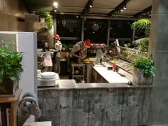 -HIGH FIVE哈福手工汉堡(桂林路店)