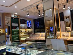 -光明眼镜·蔡司授权(徐泾店)