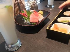 -铭牛烧肉·和牛海鲜自助(高新月牙湖店)