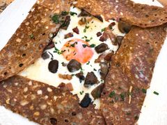 鸡蛋蘑菇熏肉荞麦可丽饼-RAC BAR(安福路店)