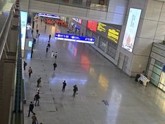 -麦当劳(上海虹桥站30B检票口楼上)