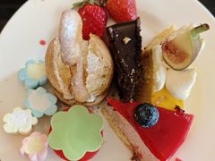 -圣丰索菲特·2 On 988 Café 自助餐厅