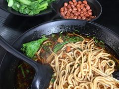 -丽影重庆小面(定西路店)