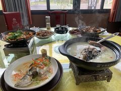 -万佛湖许老大铁锅鱼(黑金冠店)