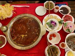-山城年华老火锅(玉林店)