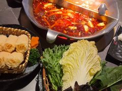 -湊湊火锅·茶憩(杭州湖滨银泰in77店)