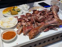 -小河公主秘制烤羊腿(小绿谷店)