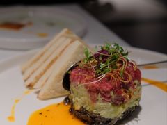 牛肉塔塔配牛油果黑橄榄酱-Solo(衡山路店)