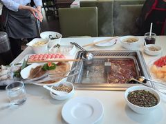 -海底捞火锅(威高广场店)
