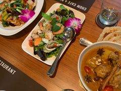 -Chom Cafe and Restaurant