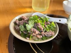 -大众跷脚牛肉馆·非遗传承单位(峨眉山店)