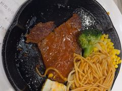 -汤姆家的牛排意面披萨(新城市广场店)