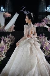 -台湾蔡美月婚纱租赁