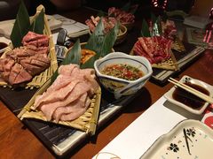 -肉魁屋·烧肉·烧鸟·酒场(高新店)