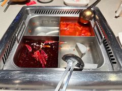 -海底捞火锅鲜切牛肉主题店(长寿路店)