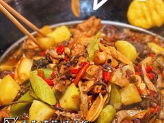 -屈夫人地锅鸡(南充店)