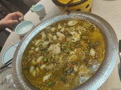 -有红鸡毛店·川菜(建设路店)