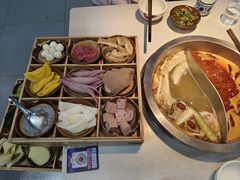 -芈重山老火锅(广州首店)