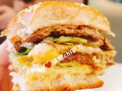 足够厚的巨无霸-麦当劳(金地店)