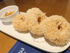 炸虾饼配泰国梅子酱-帕蓝·暹罗料理(大学路店)