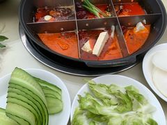 -赵美丽·重庆社区火锅·直营店(火车东站·中豪国际店)