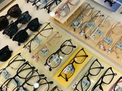 -世纪大明眼镜·林德伯格·蔡司官方授权店(武昌旗舰店)