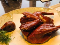 脆皮乳鸽-新荣记(BFC外滩金融中心店)