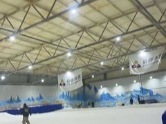 -乔波室内滑雪场